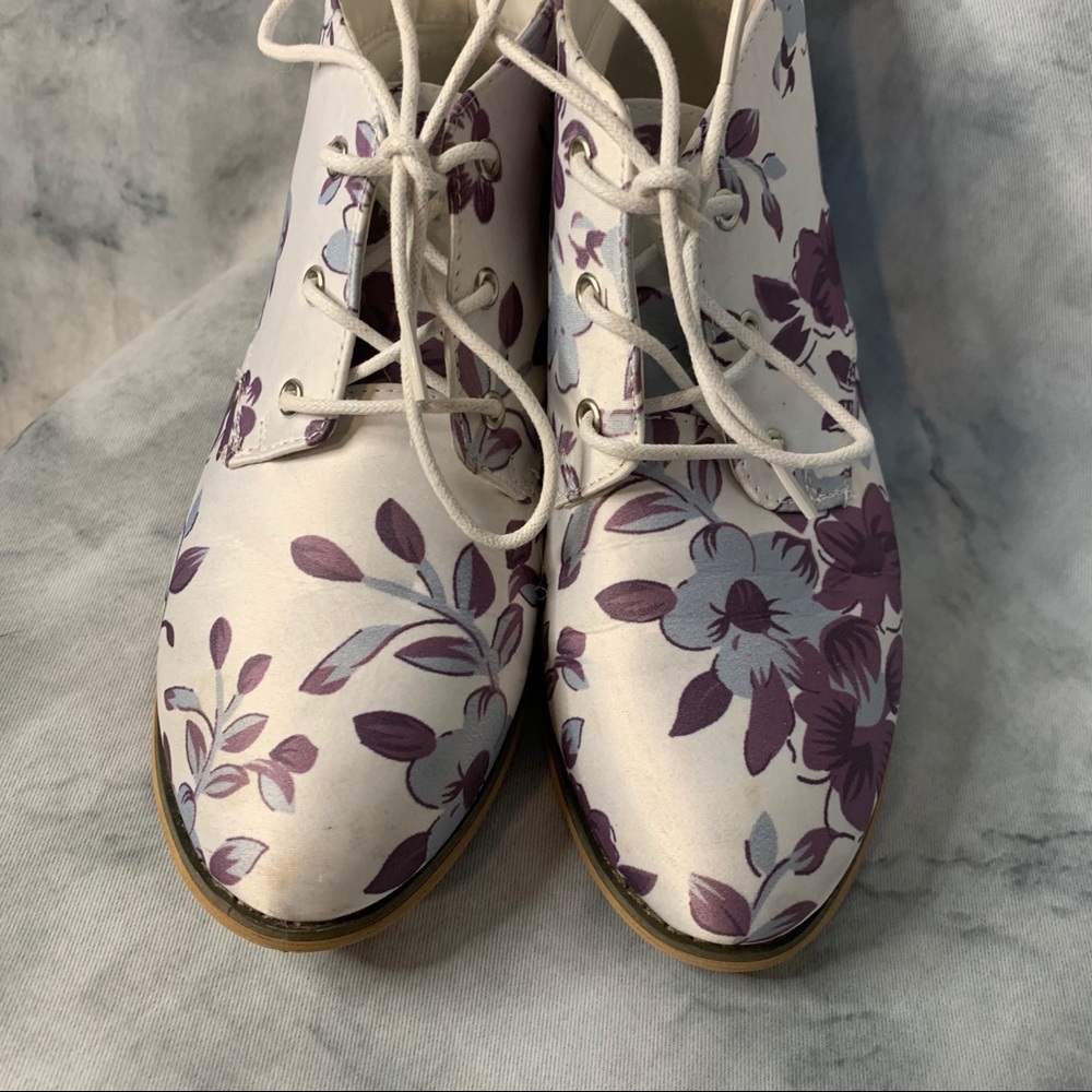 Floral Booties - Picture 7 of 8